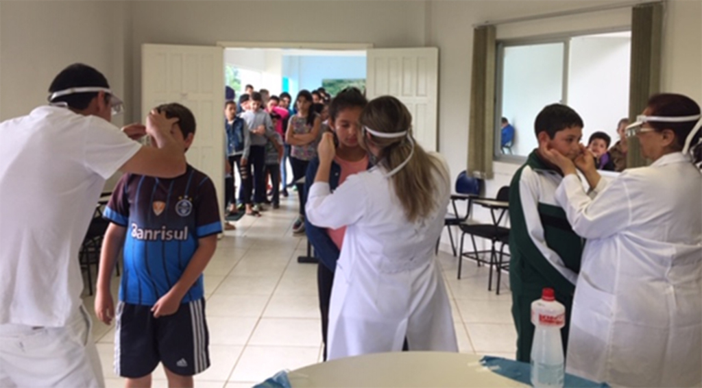 Cerro Negro fazendo bonito na prevenção  infantil do Tracoma