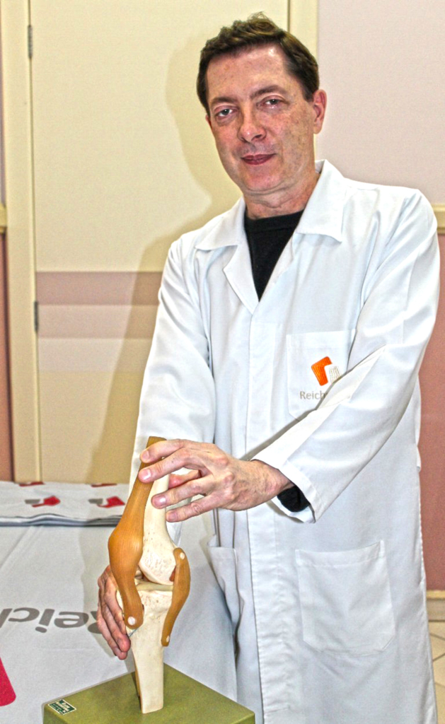 - Médico ortopedista e traumatologista Joaquim Reichmann.