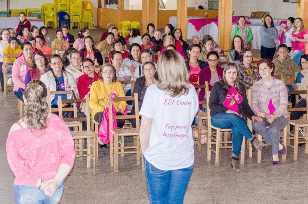 Mulheres do meio rural participam de atividade voltada à prevenção