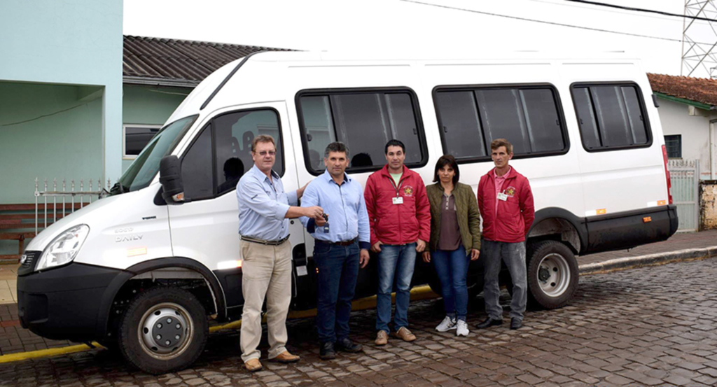 Secretaria de Saúde de Cerro Negro é contemplada com mais um veículo