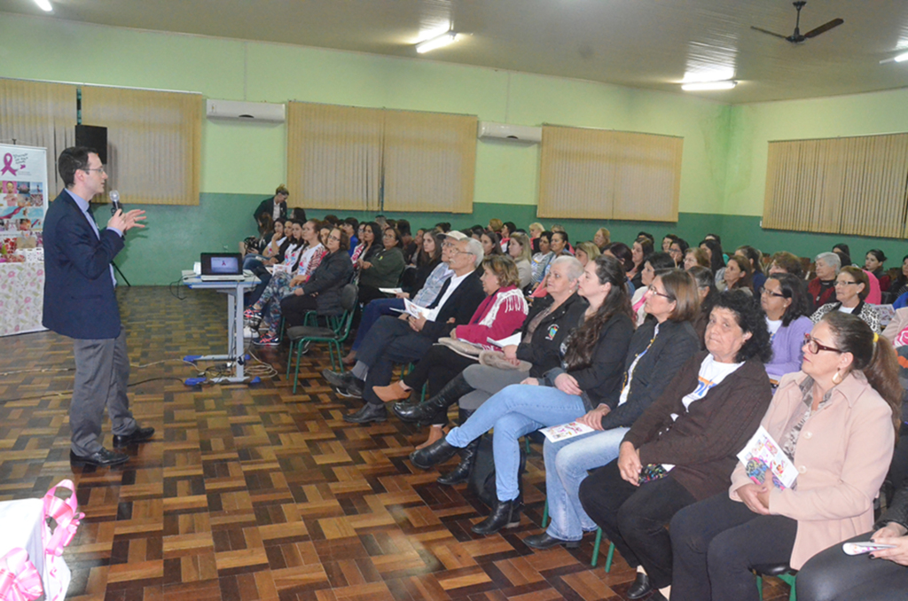 Secretaria de Saúde de Anita promoveu palestra com mastologista