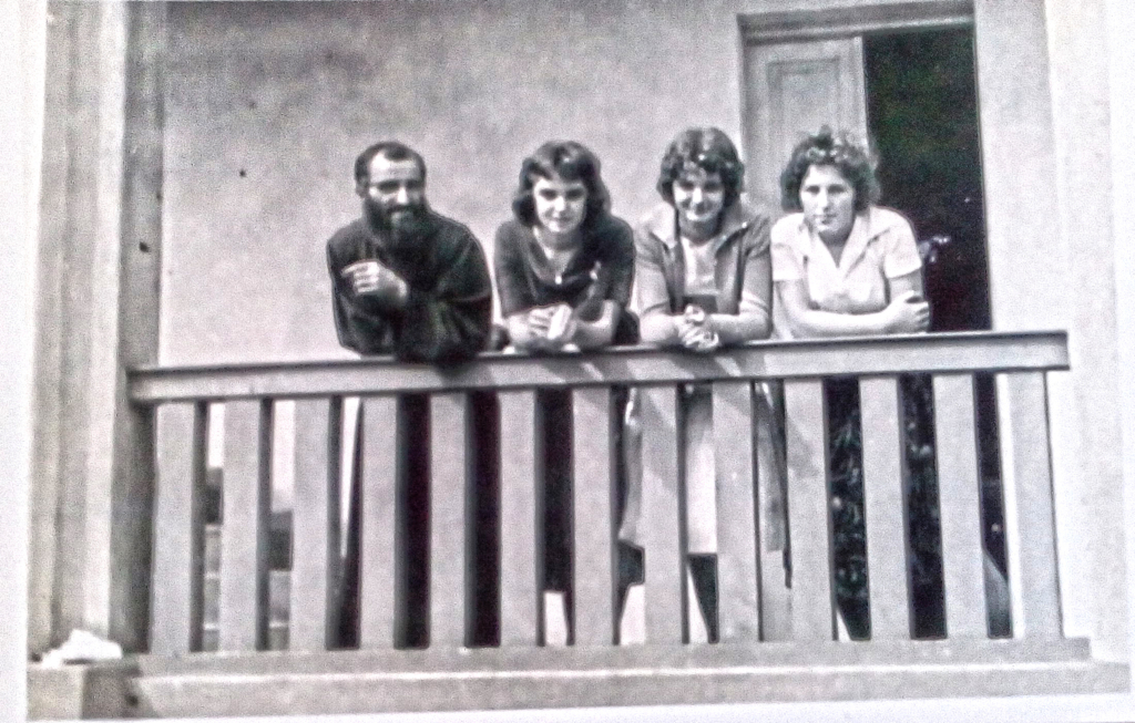  - Da esquerda para a direita: Frei Gilberto, Vitória Brancher, Clotilde Brancher e Marisa Catarina Sartori.