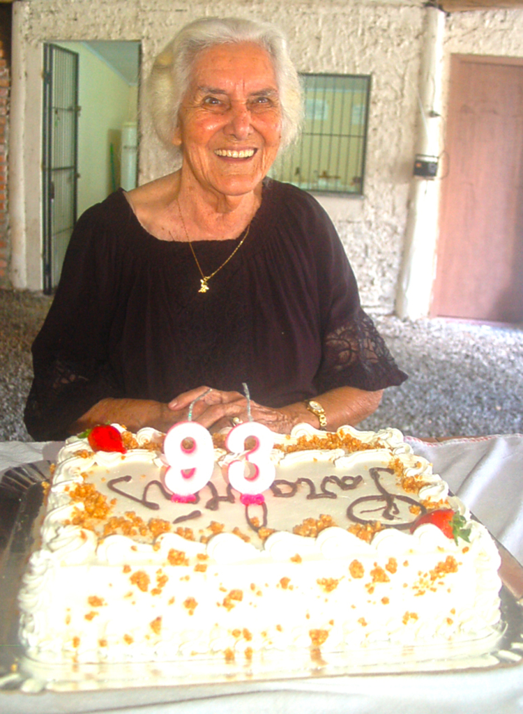 Almoço em comemoração aos 93 anos de idade da Sra. Delécia