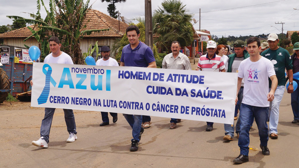 Homens cerro-negrenses preocupados com à saúde