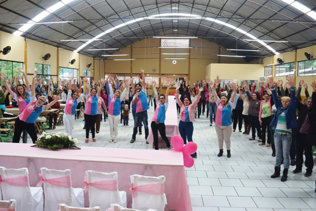 Mulheres do município participam do Dia 'D' do Outubro Rosa