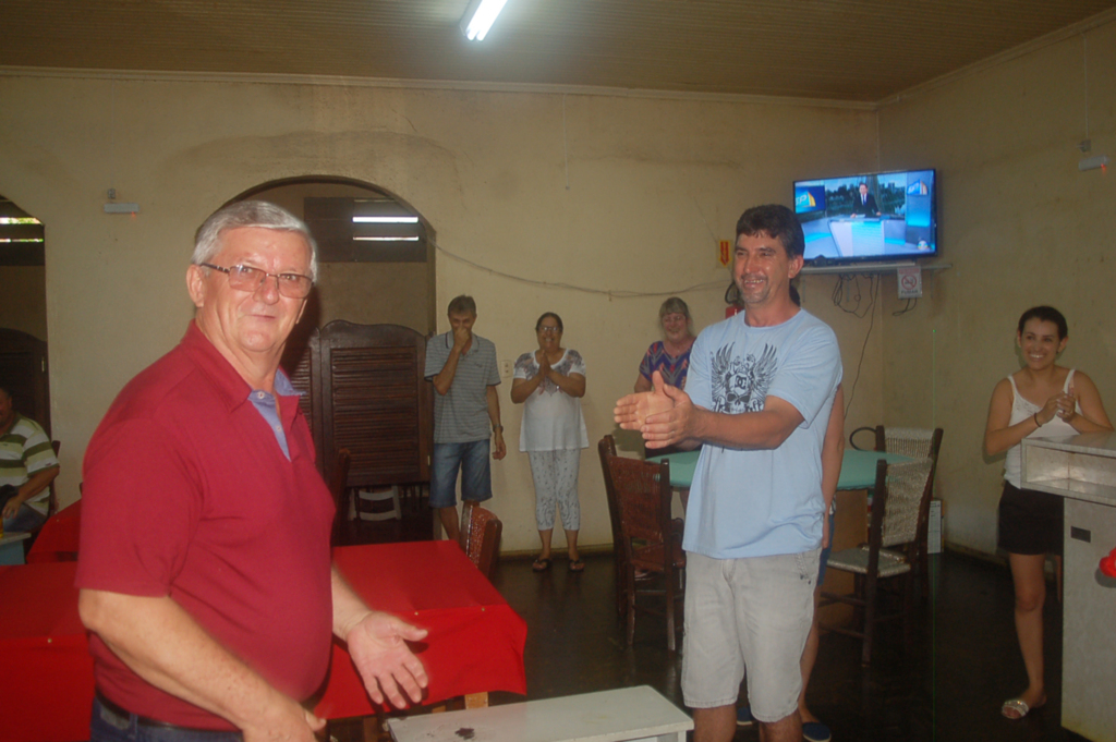 Jantar surpresa de aniversário