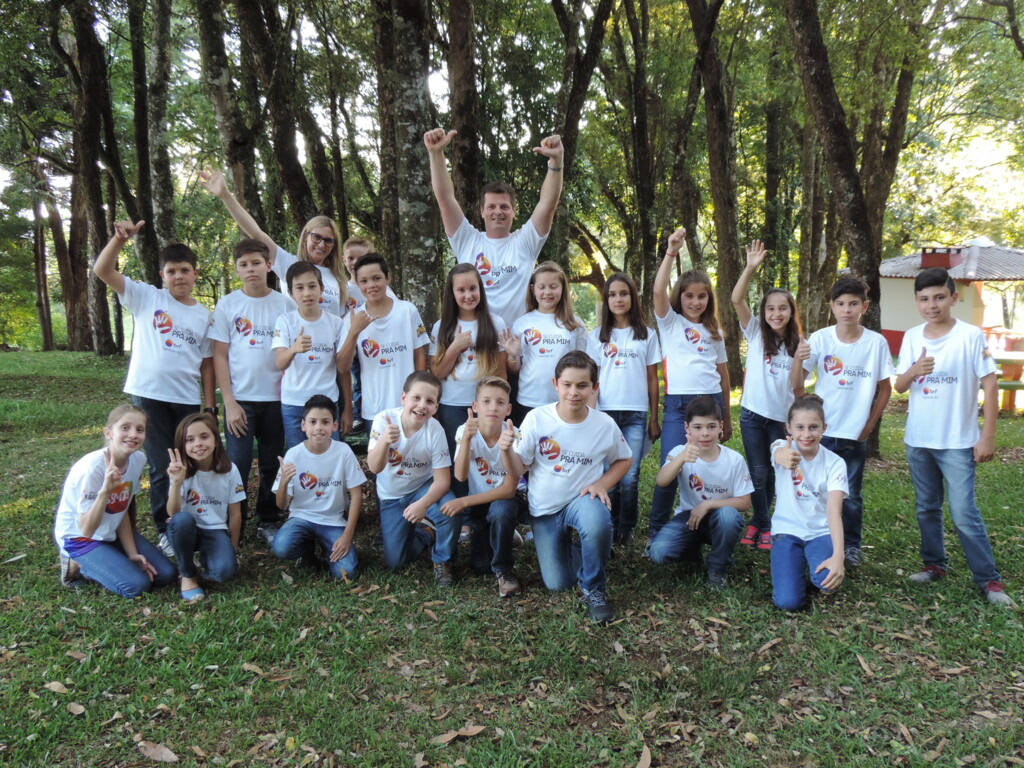 Alunos de projeto social da BRF participam de cerimônia de formatura