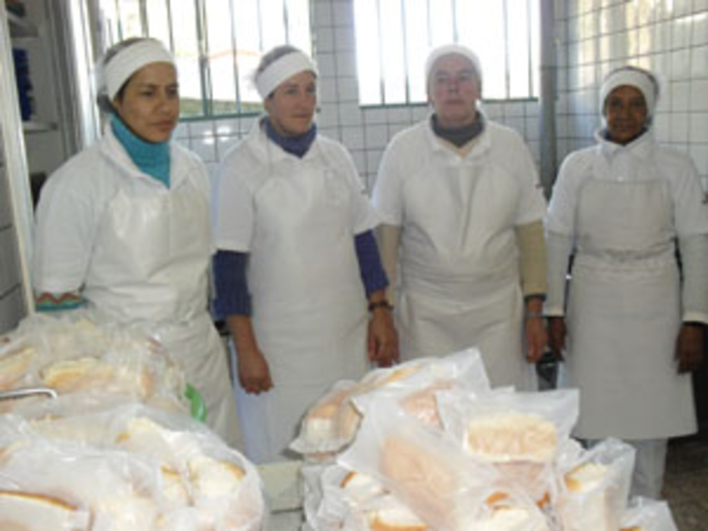 Terceirização da merenda escolar garante melhor higiene, qualidade e maior economia