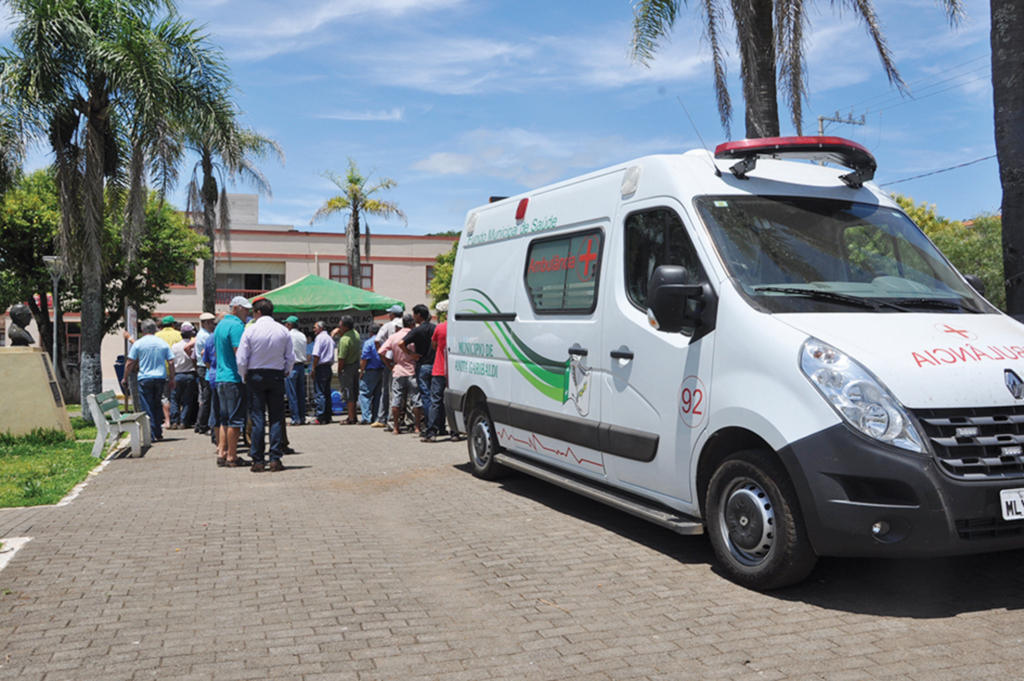 Crianças recebem orientação sobre saúde bucal