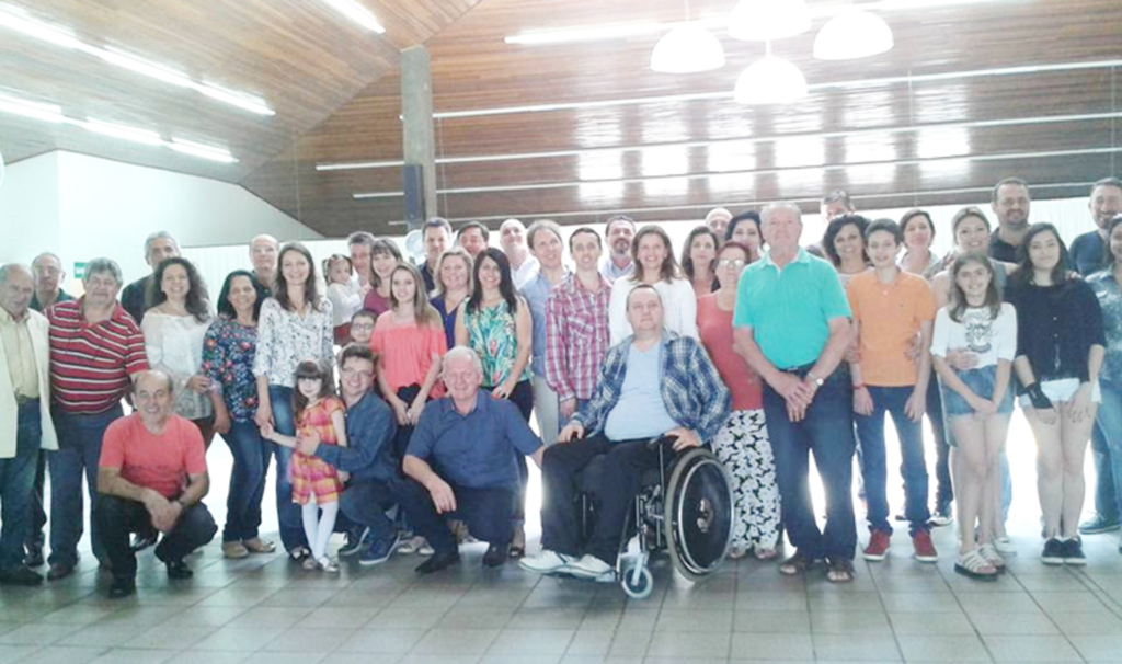  - Diplomados, professores e familiares