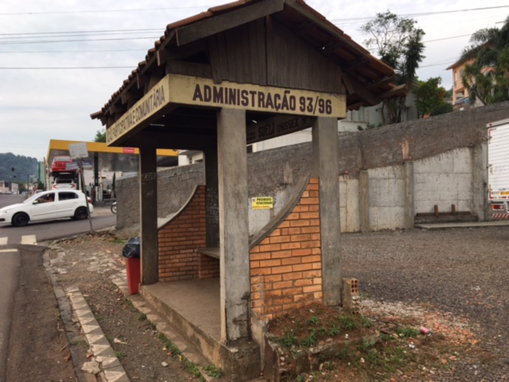 Limpeza e revitalização dos abrigos para passageiros de ônibus- coletivo do município