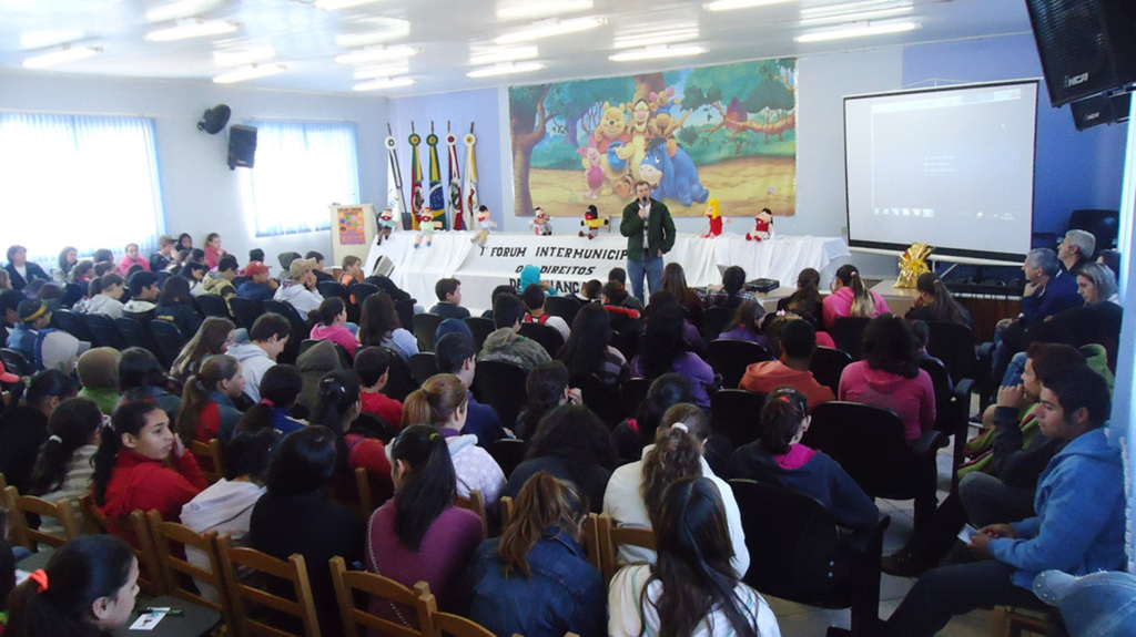 Pinhal da Serra realizou o I Fórum Intermunicipal dos Direitos da Criança e do Adolescente