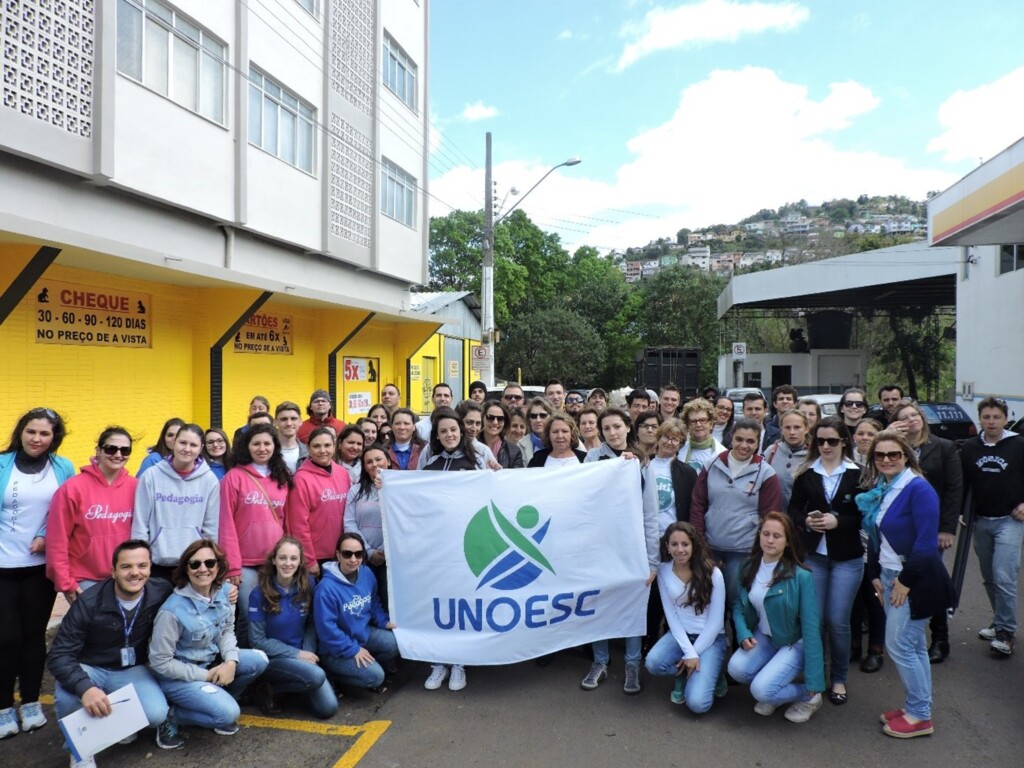 PARTICIPAÇÃO DA UNOESC DE CAPINZAL NO DESFILE DE 7 DE SETEMBRO