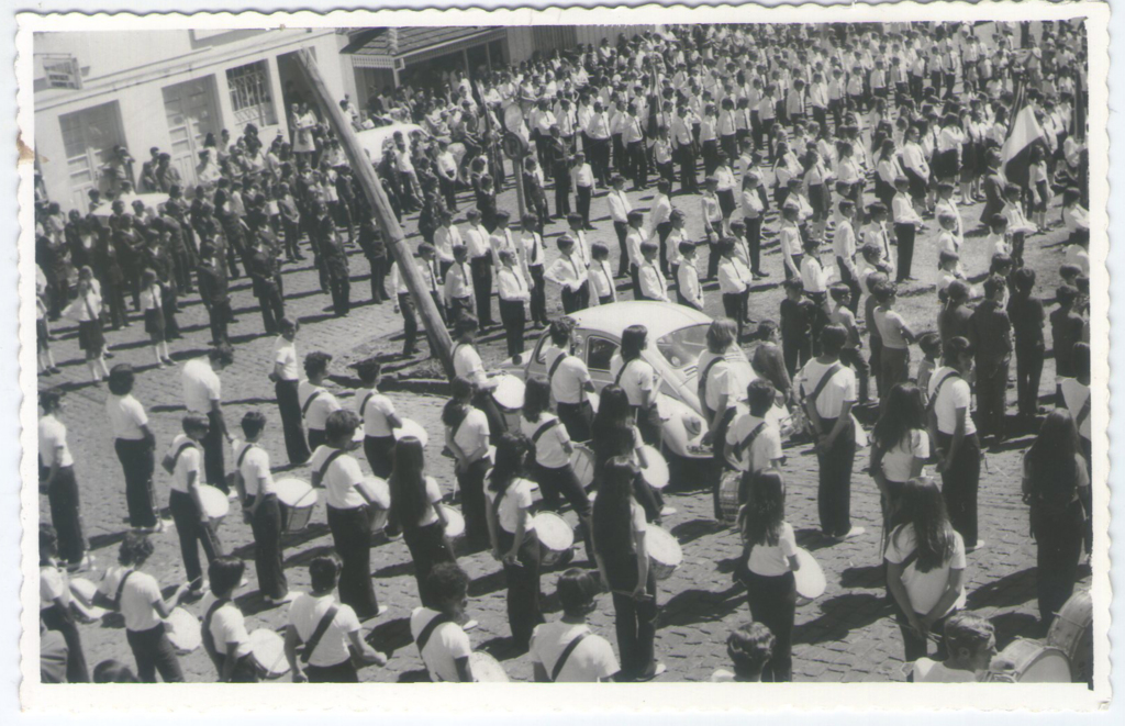  - Década de 1960, sendo do desfile pelas ruas de Capinzal e Ouro (SC).