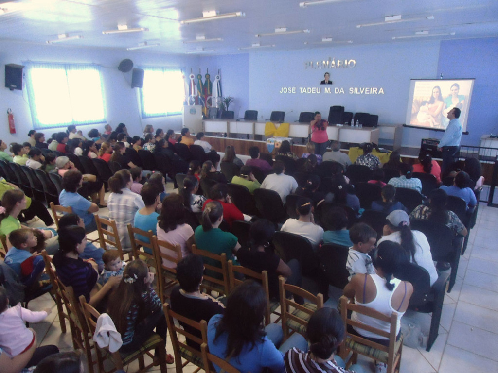 Palestra em homenagem às mães
