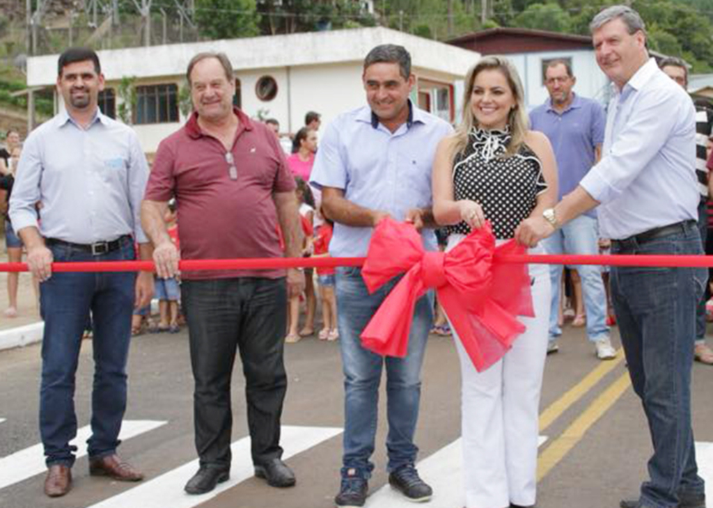 Inauguradas obras de pavimentação asfáltica em Vargem