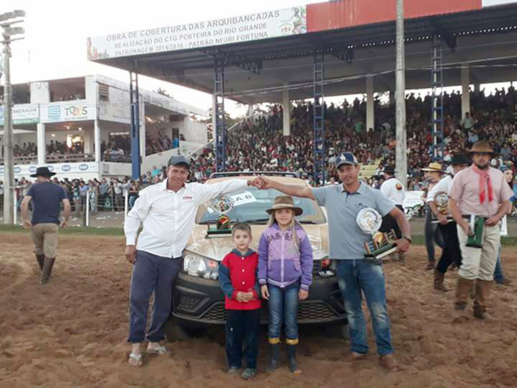 Região dos Lagos tem campeões no Rodeio Internacional de Vacaria