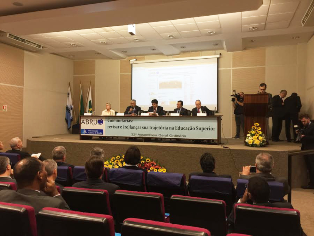  - 32ª Assembleia Geral Ordinária da Associação Brasileira das Universidades Comunitárias (Abruc).