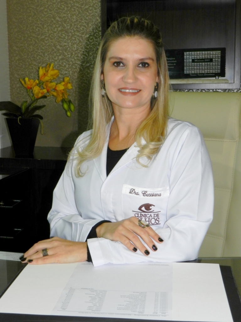  - Dra. Cassiana Kannenberg - Oftalmologista.