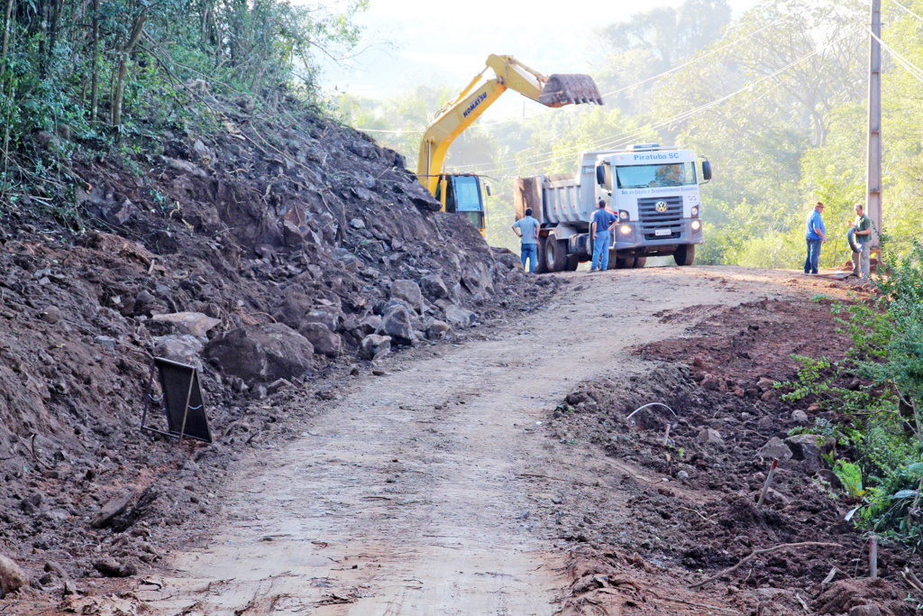 Prefeitura de Piratuba inicia obras para mais uma pavimentação