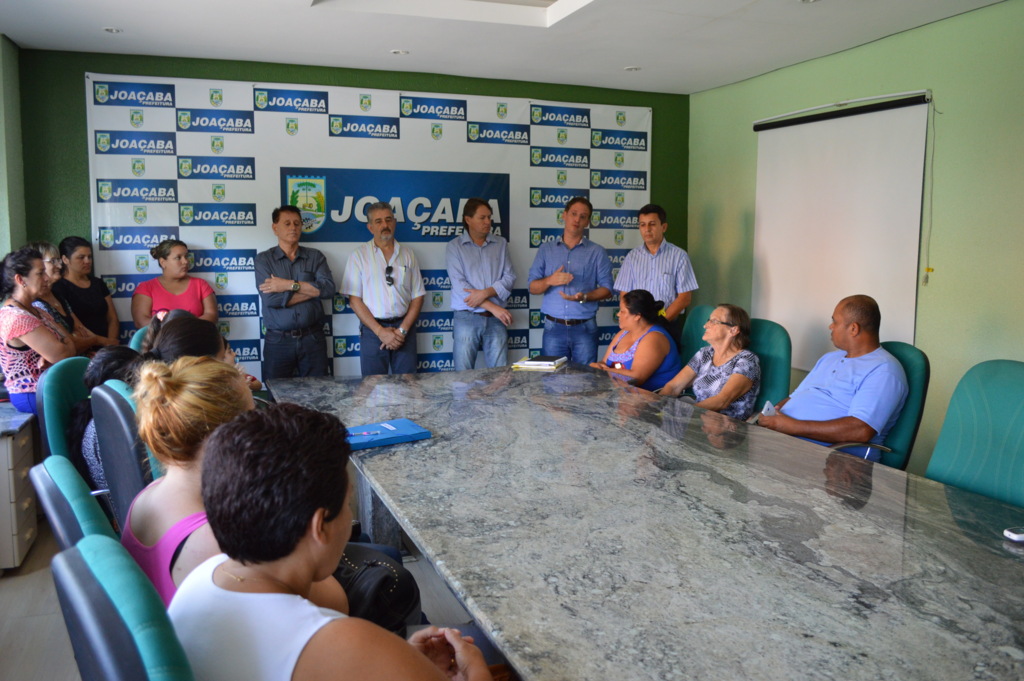 Novas casas no loteamento Armindo de Medeiros