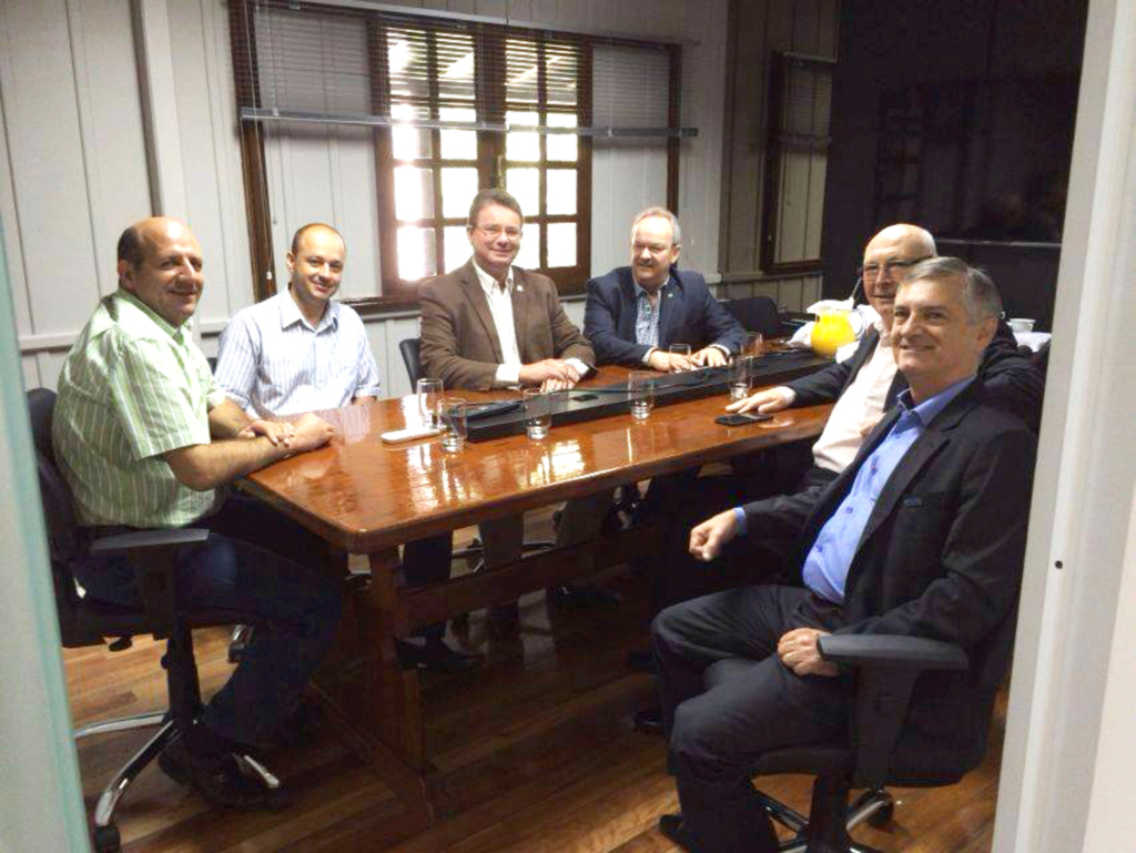  - Membros da Acafe na Unibave.