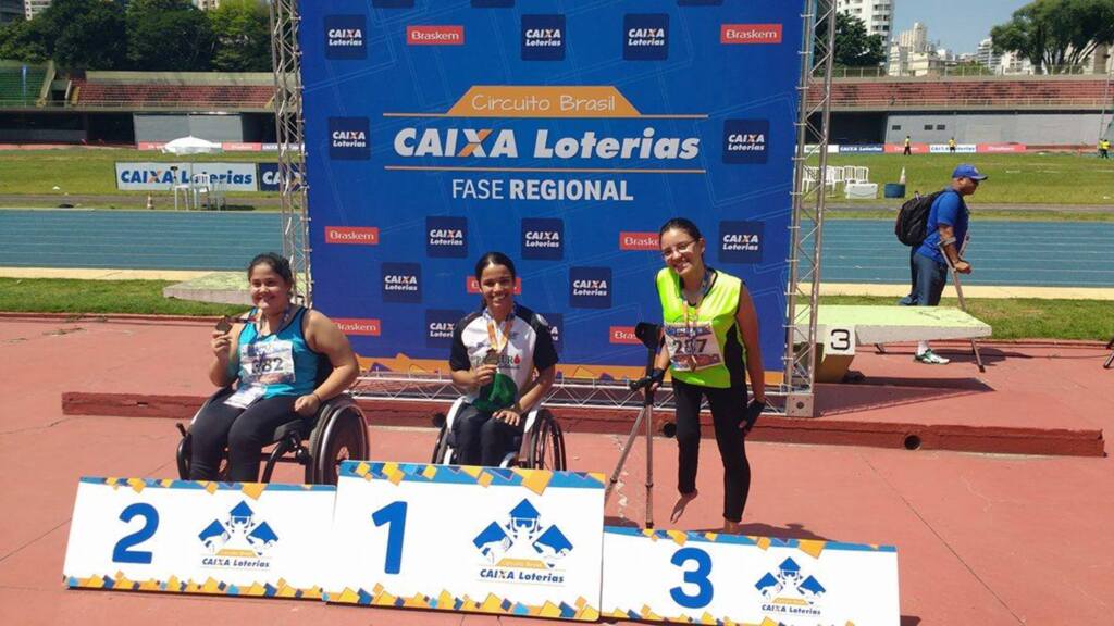  - Atleta Aline Rocha no último final de semana onde a mesma quebrou o recorde brasileiro na prova dos 100m.
