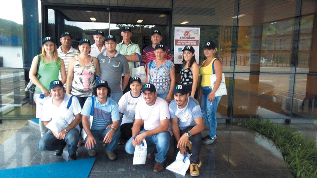 Integrantes da Associação de Moradores do loteamento Lar Imóveis, cidade de Capinzal