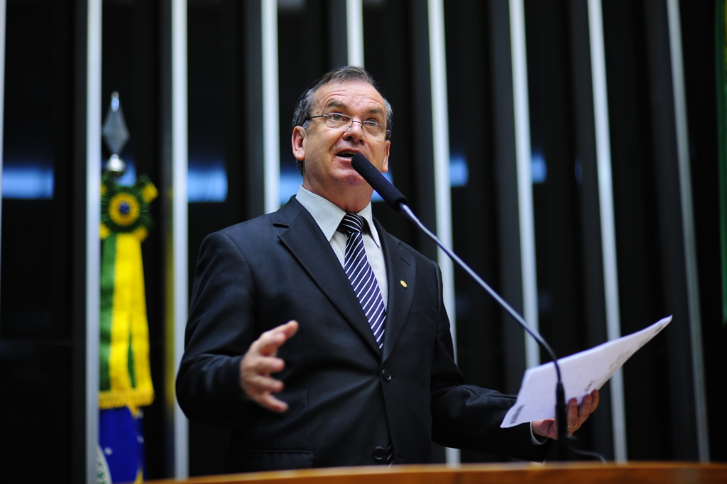  - Dep. Rogério Peninha Mendonça (PMDB/SC).