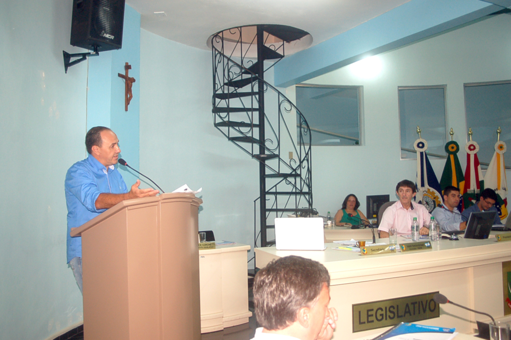  - Vereador Valdelir Francisco de Souza (PMDB).