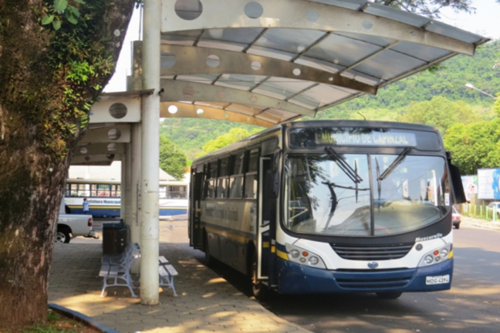  - Obs: Se tudo no país sob e está subindo de preço, é claro que a passagem do transporte coletivo também deveria ter certo reajuste, o que é algo normal.