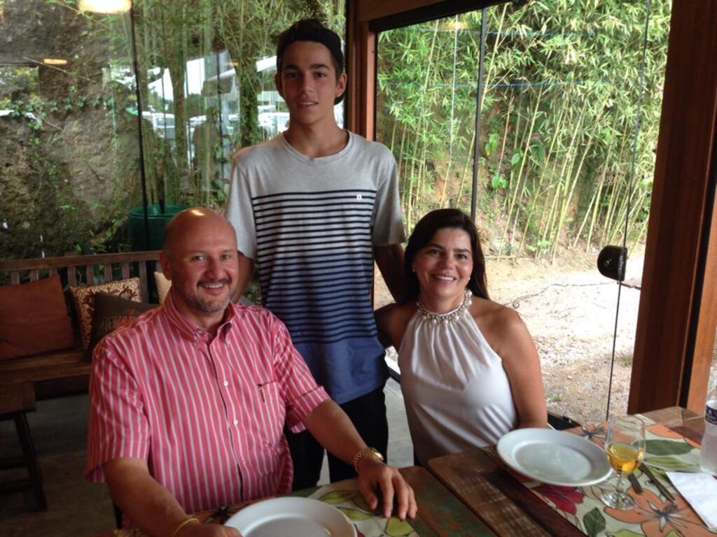  - Adelcio e família