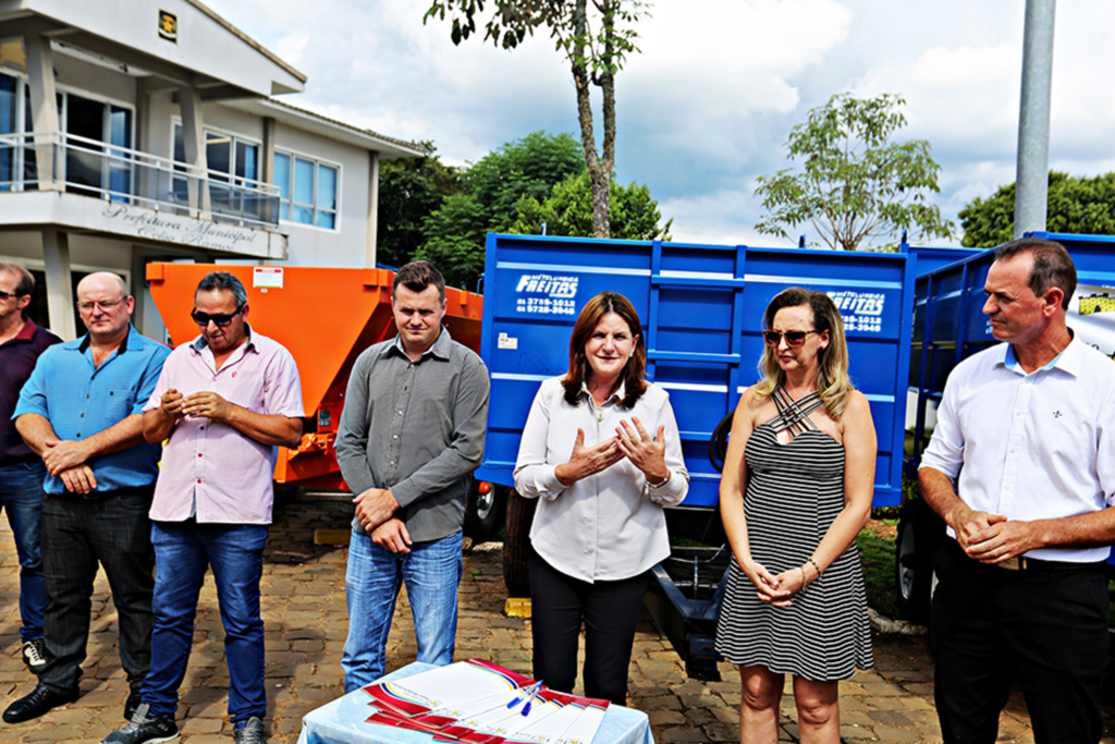 Associações de Agricultores são beneficiadas com equipamentos em Celso Ramos