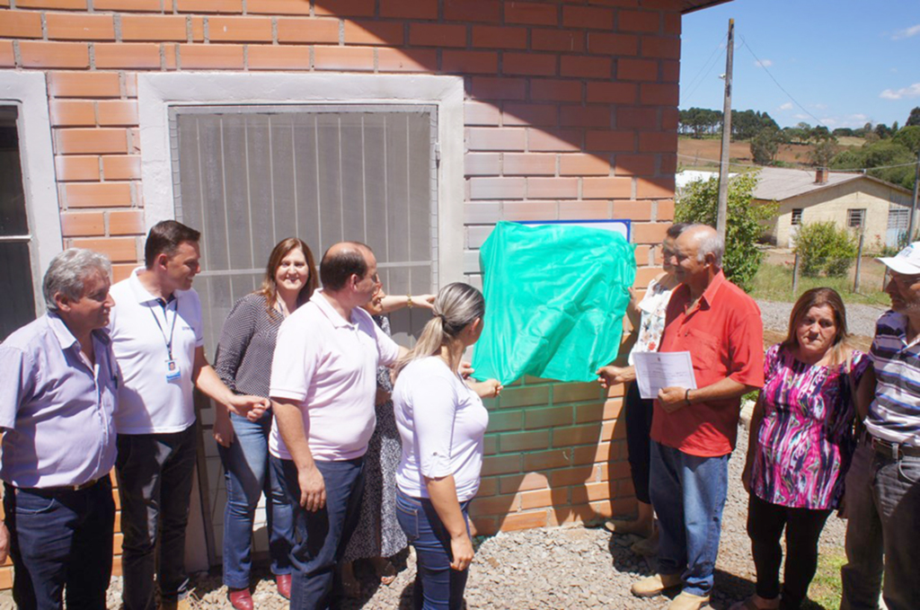 Pinhal da Serra inaugura agroindústria