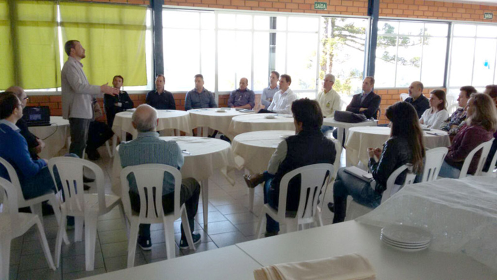 Ammoc debate Desenvolvimento Regional
