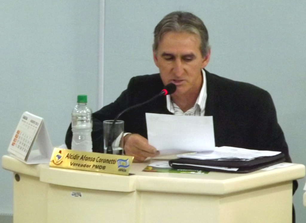  - LÍDER da bancada do PMDB, Alcedir Afonso Coronetti