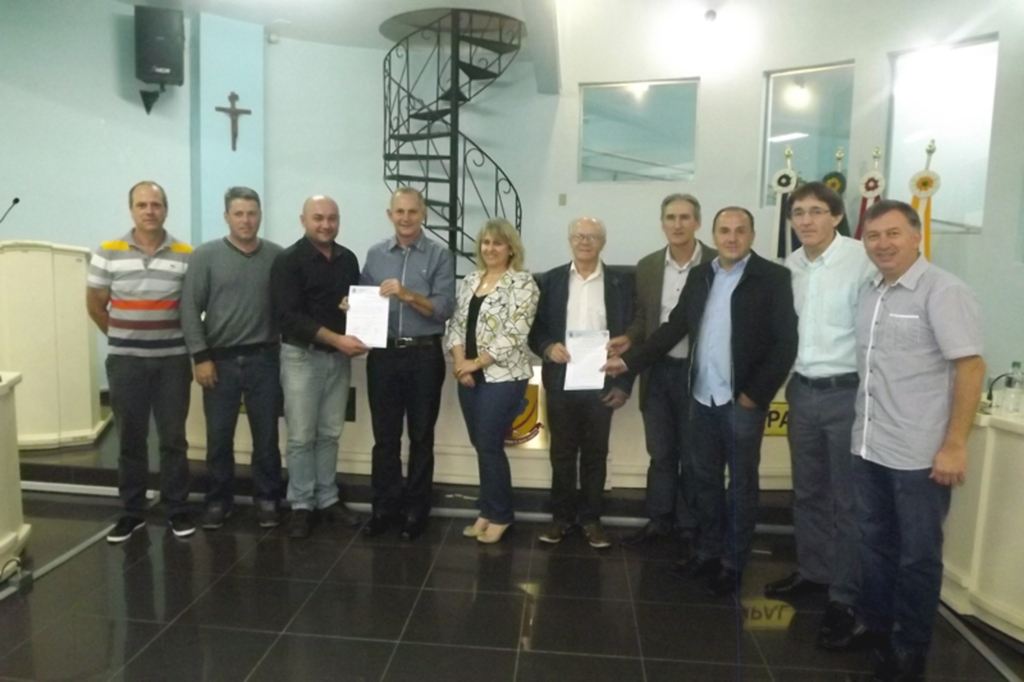 Vereador Coronetti faz Moção de Aplauso e sugere convênio aos servidores da Prefeitura