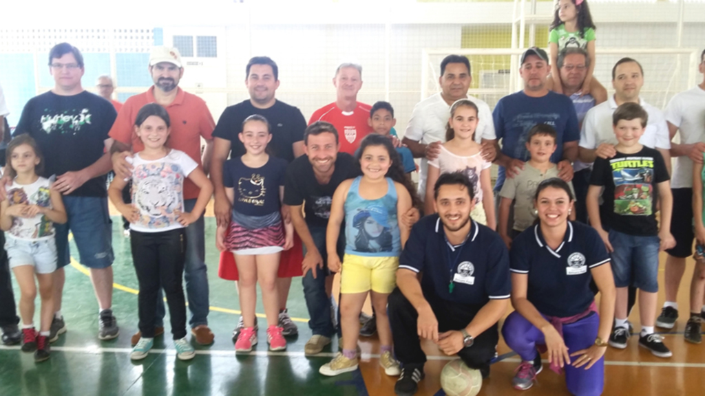 Escola Municipal Belisário Pena realiza a I Mateada Esportiva