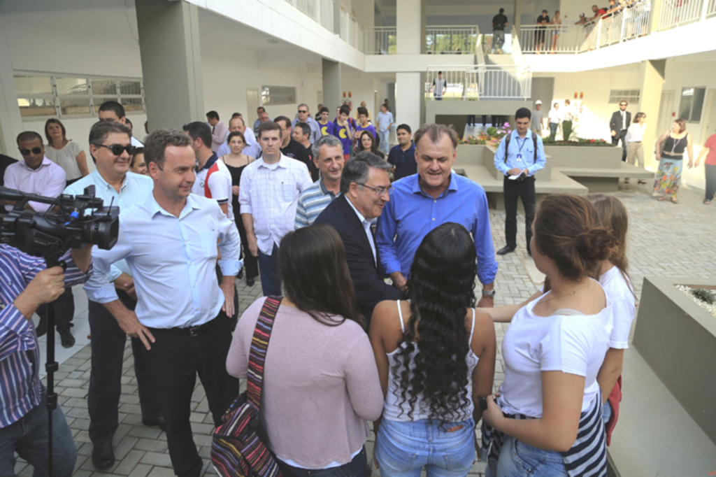 DESENVOLVIMENTO SOCIAL