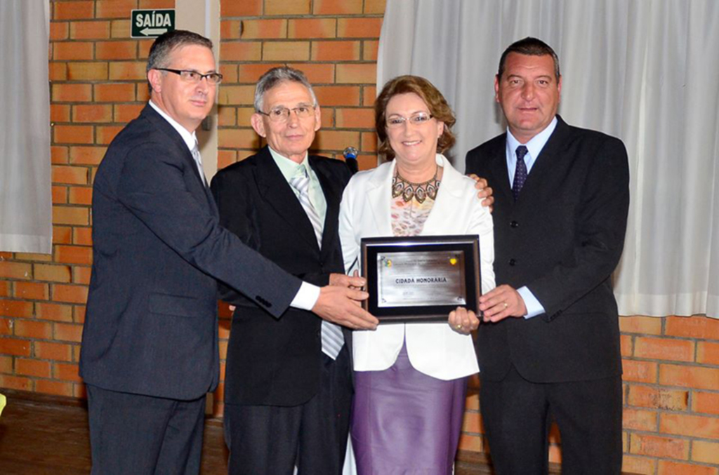 Câmara de Ouro homenageou Hélio Basei e Sônia Durigon