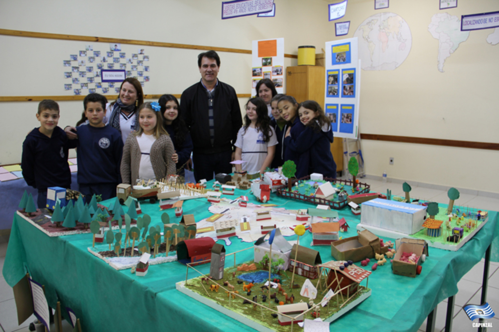 III Mostra de Trabalhos Escola Municipal Belisário Pena