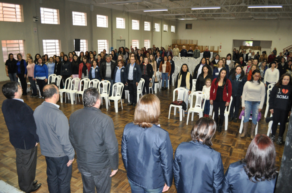 Secretaria de Educação oferece capacitação para professores da rede municipal