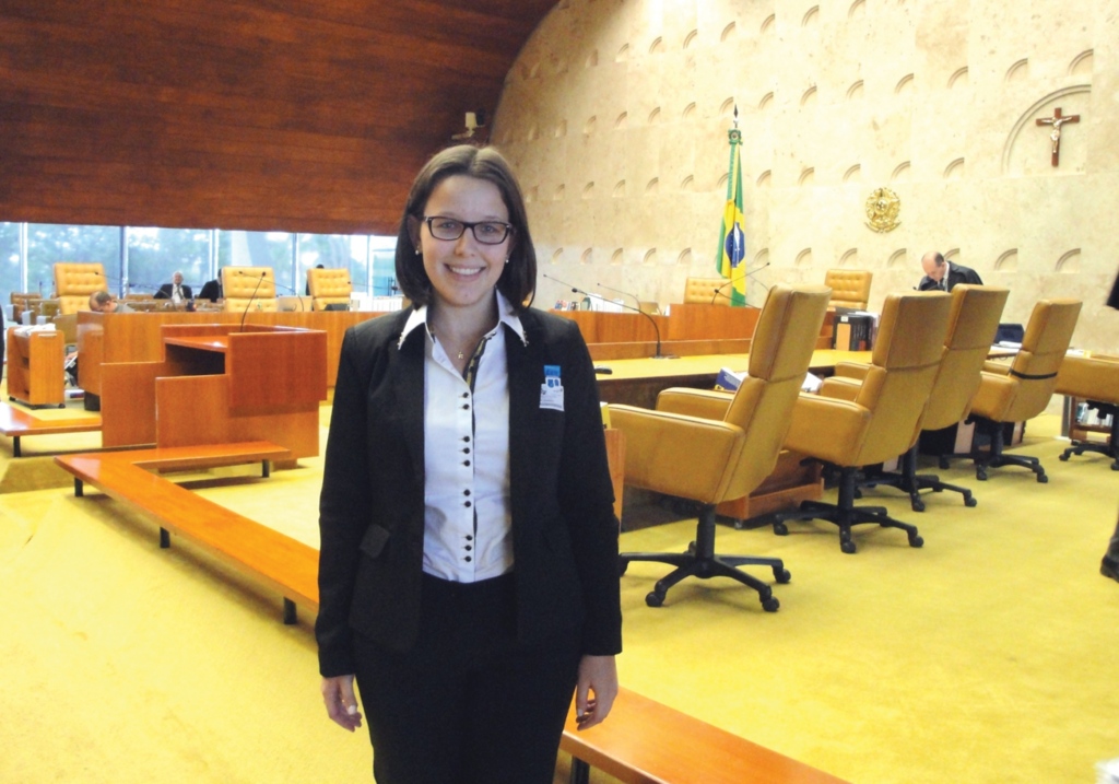 Marina Sandrini Proner, estudante de Direito da UFSC e filha do amigo Marildo Proner