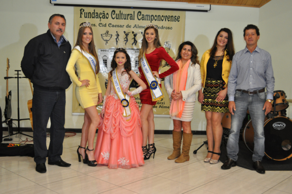 Emelli Walter é a 1ª Mini Miss de Campos Novos