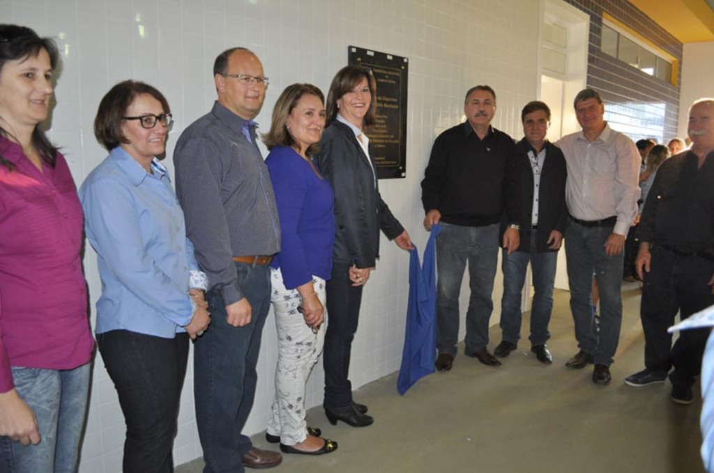 Administração Municipal de Campos Novos inaugura Ginásio Ivar Machado anexo à Escola Novos Campos
