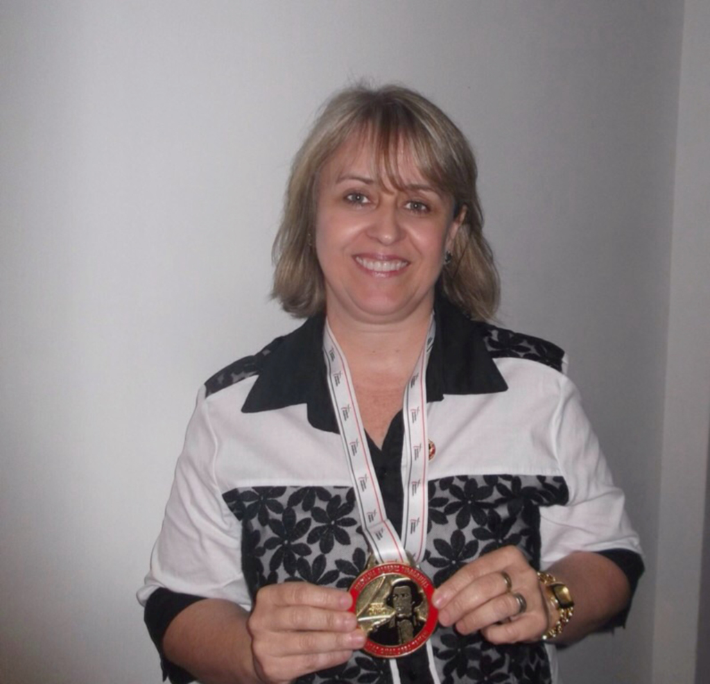 Cimara Baú recebe homenagem pela sua atuação como vereadora