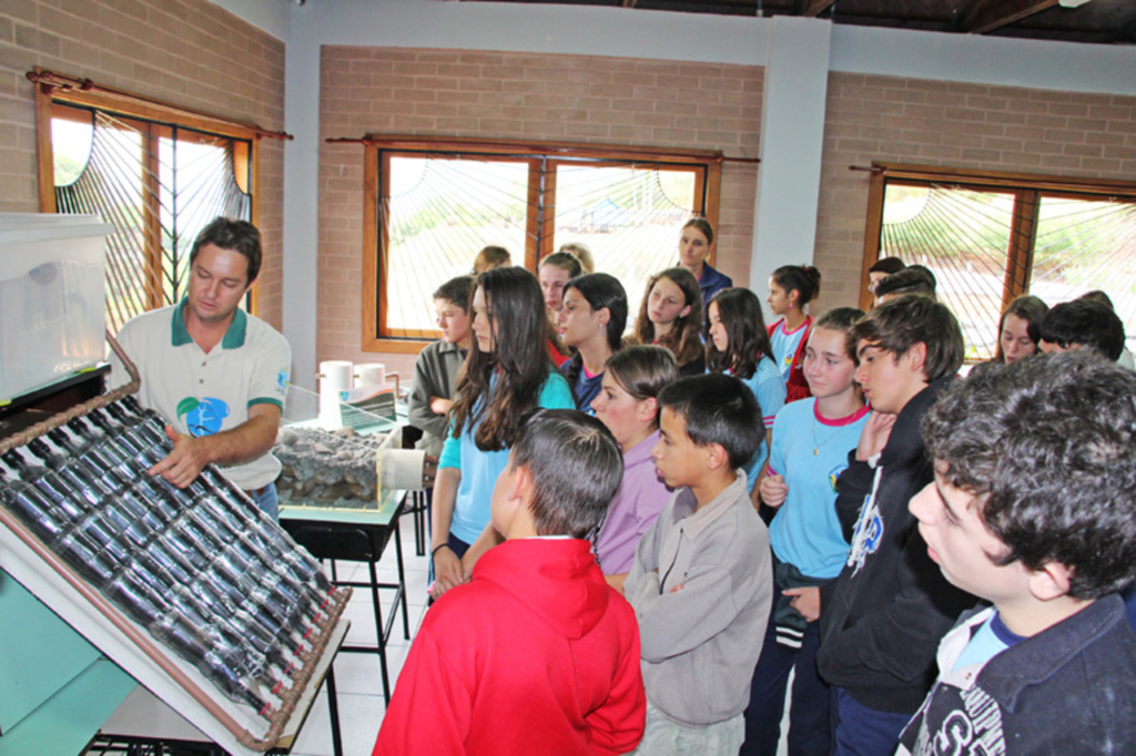 Escola Sócio Ambiental de Piratuba é referência para estudantes