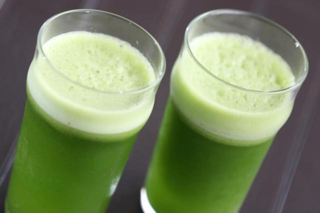 Saiba quais ingredientes não podem faltar no suco verde