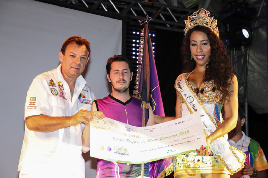 Aliança carimbou o tricampeonato