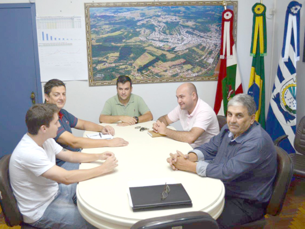 CDL apresenta reivindicações a Prefeitura de Capinzal
